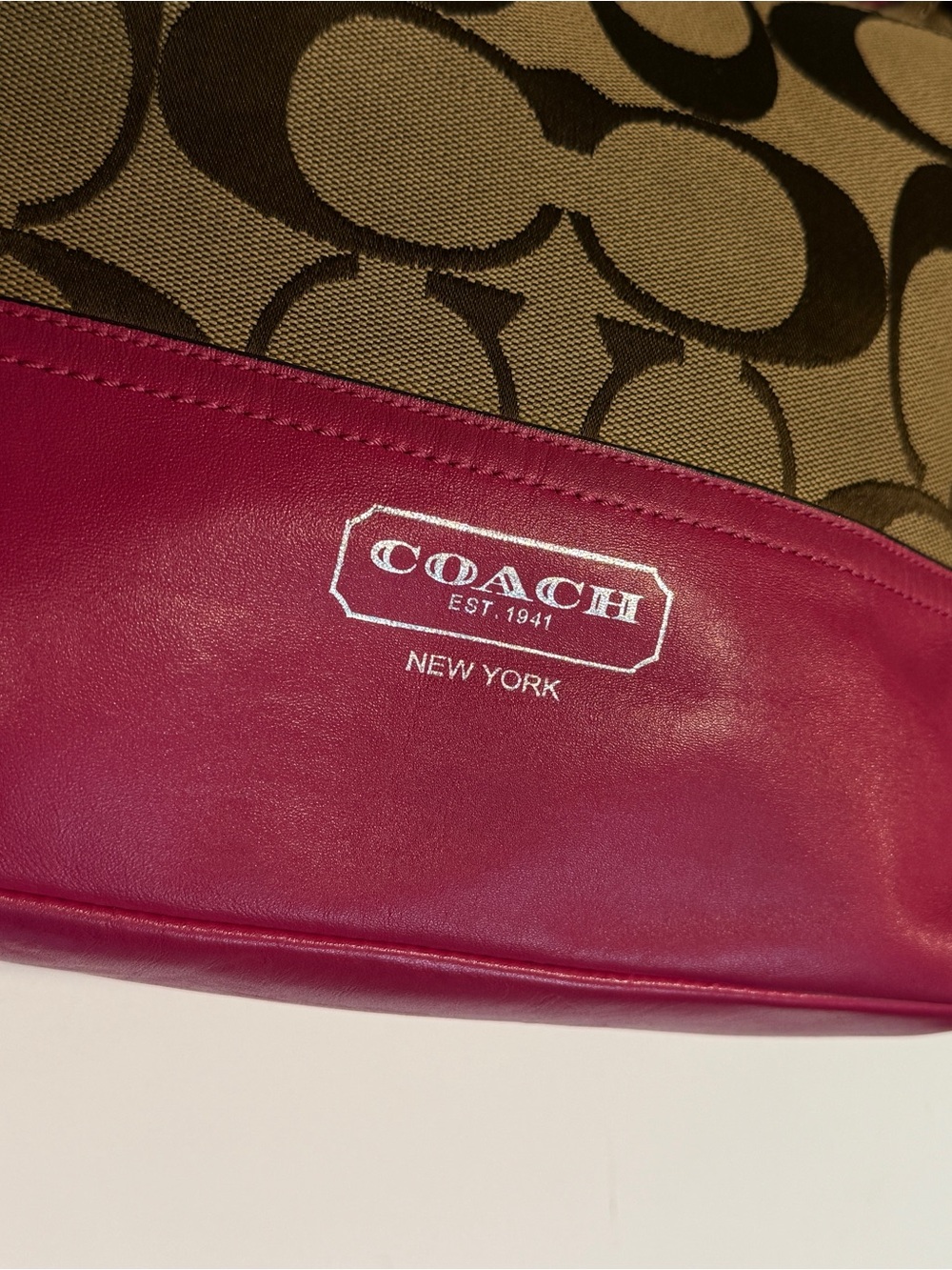 Coach Brown Signature Canvas Shoulder Bag with Pink Leather Trim - Picture 3 of 9
